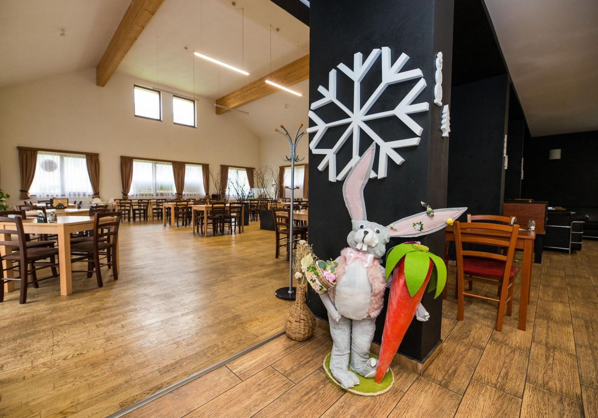 Penzion A Restaurace U Sousedu Strazny Dış mekan fotoğraf